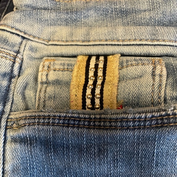 WHBM Light Blue Cropped Jeans - Picture 4 of 7